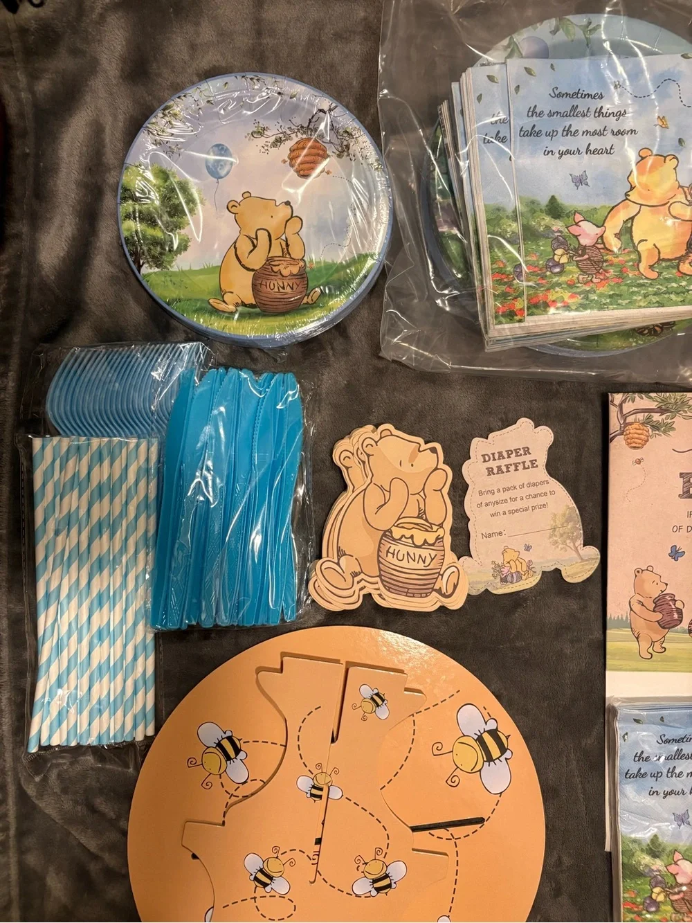 Disney Winnie the Pooh Baby Banner and Party Kit in Light Blue and Gold